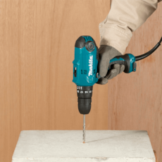 Parafusadeira / Furadeira de Impacto Makita HP0300 - 110V Parafusadeira / Furadeira de Impacto Makita HP0300 - 110V